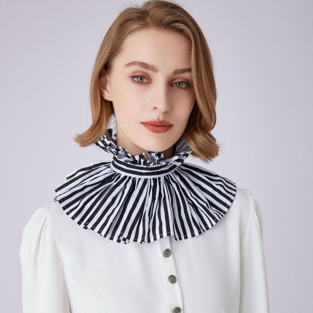 French Style Black White Strip - Dolls recension och pris